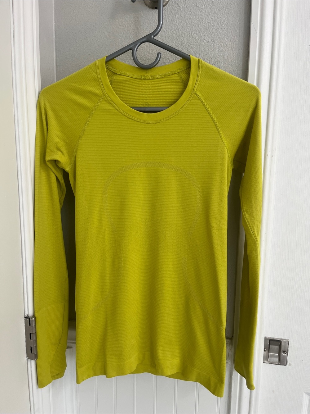Lululemon Swiftly Tech Long Sleeve Shirt Lime Green Yellow 4